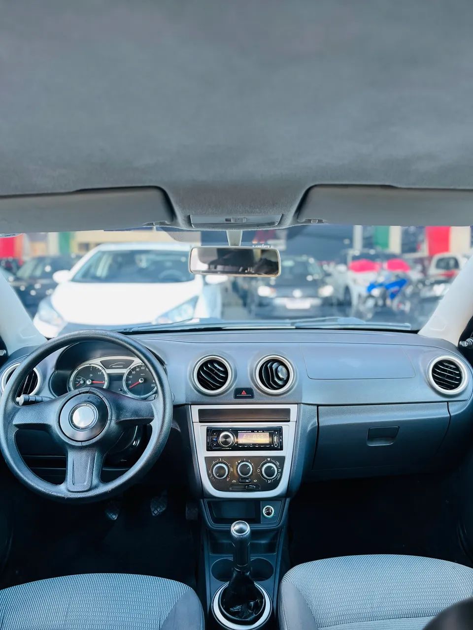 Volkswagen Gol Geração V 1.0 8V MI Total Flex Mec. 4P 2012 - Foto 3