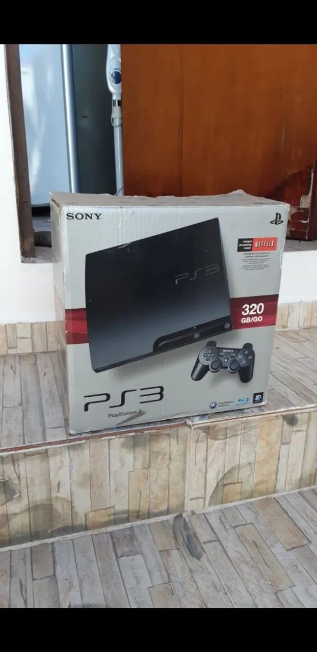 Ps3 320gb, bloqueado, com caixa em otimo estado. Aceito Somente dinheiro. - Foto 3