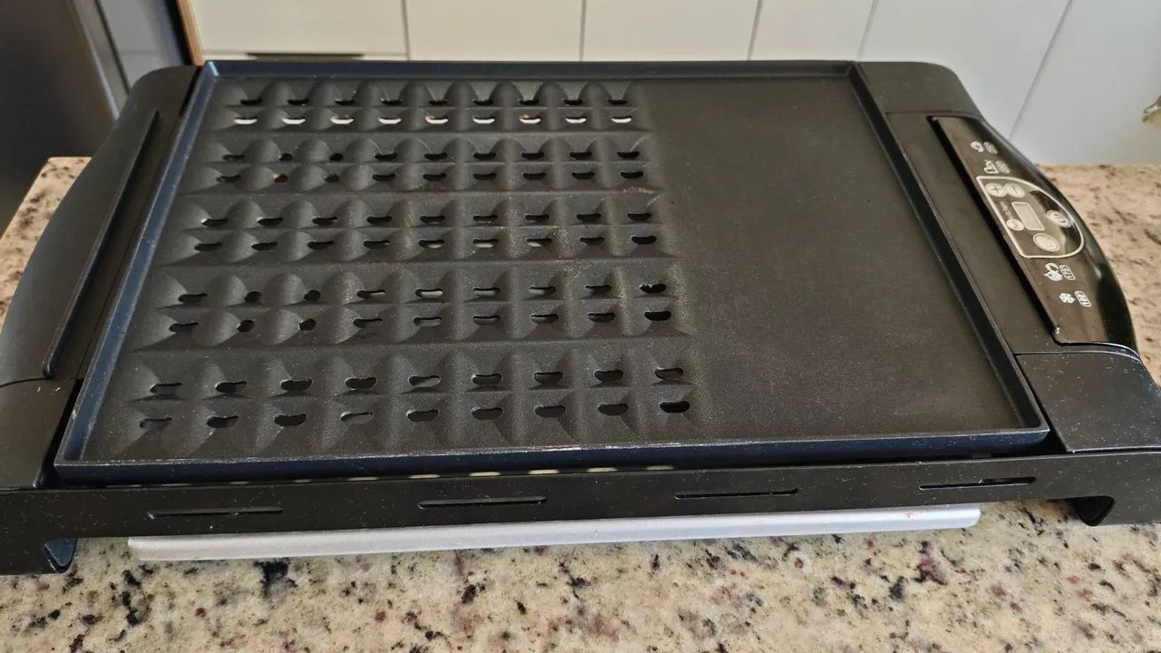 Grelha Elétrica Steak Grill Fun Kitchen - Preta (127V) - Foto 5