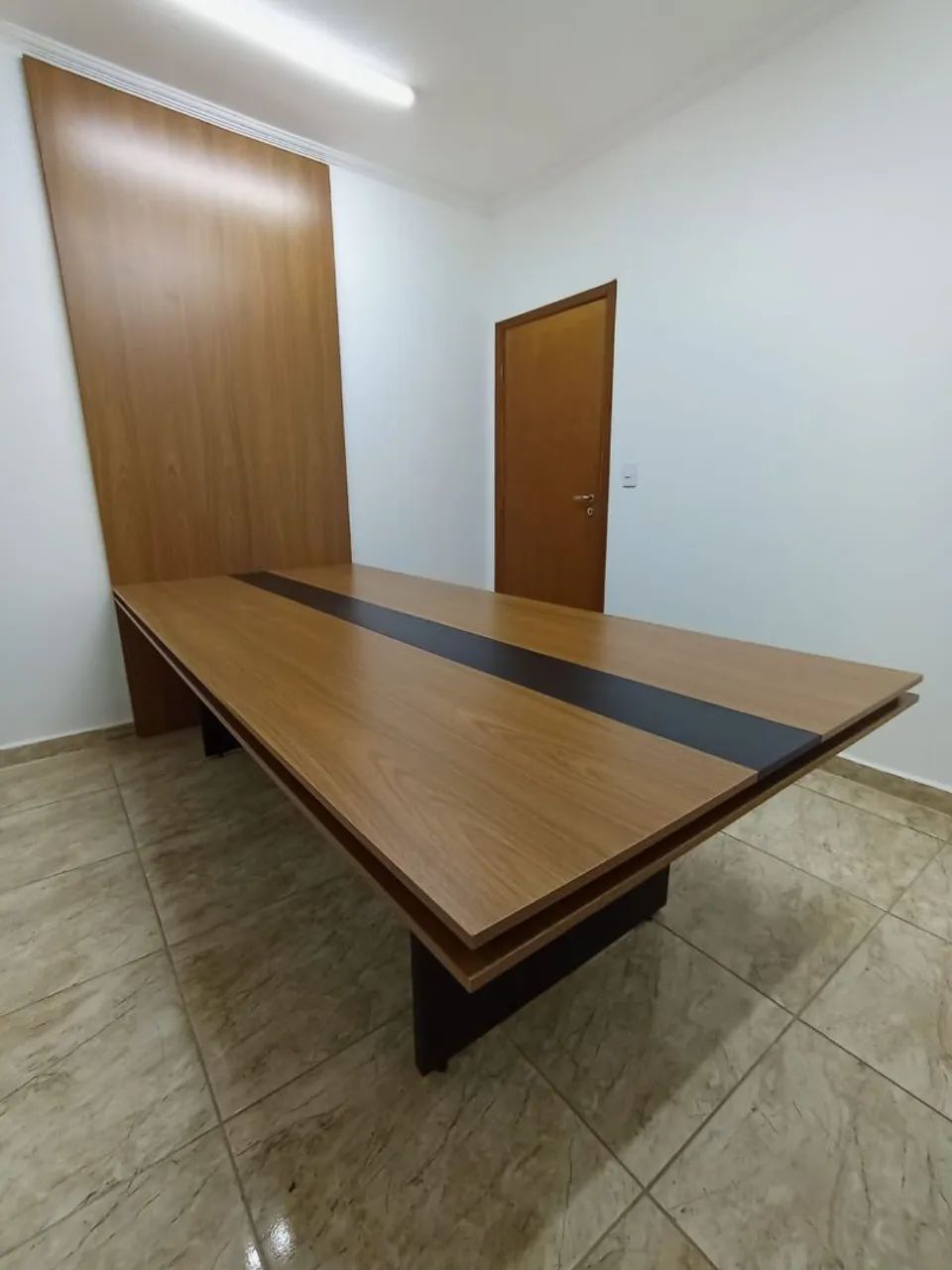 MOVEIS DE ESCRITÓRIO MESA DE REUNIÃO BORDA DUPLA + PAINEL NOVO ****LEIA A DESCRIÇÃO****