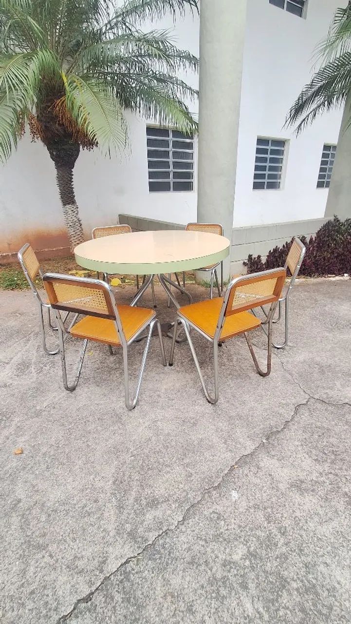 Conjunto Mesa + 6 Cadeiras Década de 60 em Compensado Naval e Fórmica 
