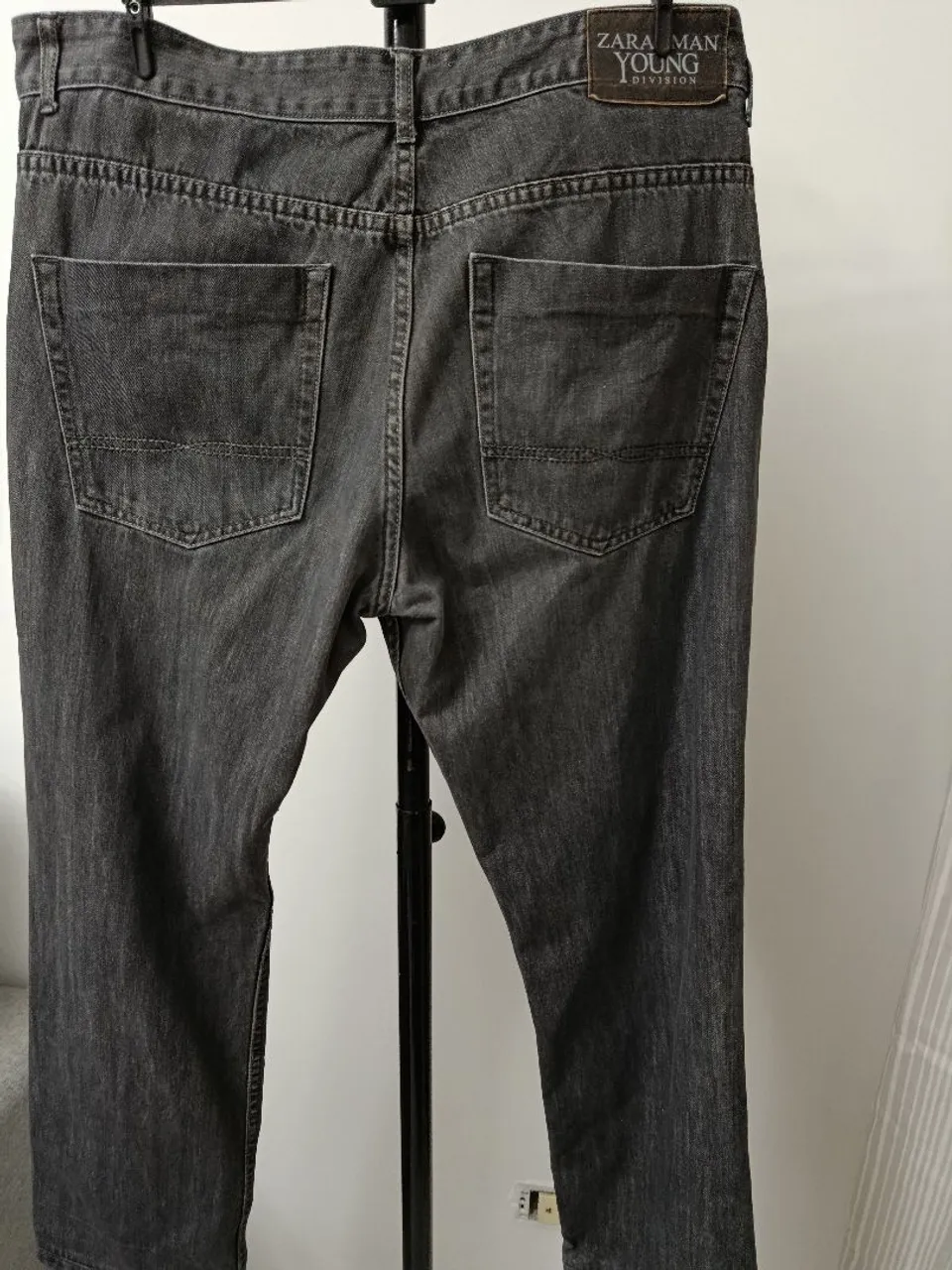 Calça Jeans Zara Man Young Division