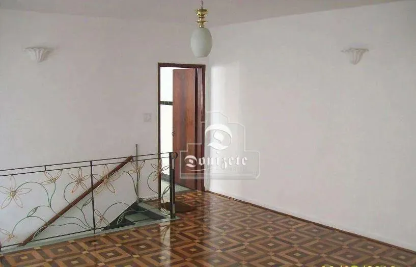 Sobrado com 2 dormitórios para alugar, 198 m² por R$ 3.650,00/mês - Vila Assunção - Santo