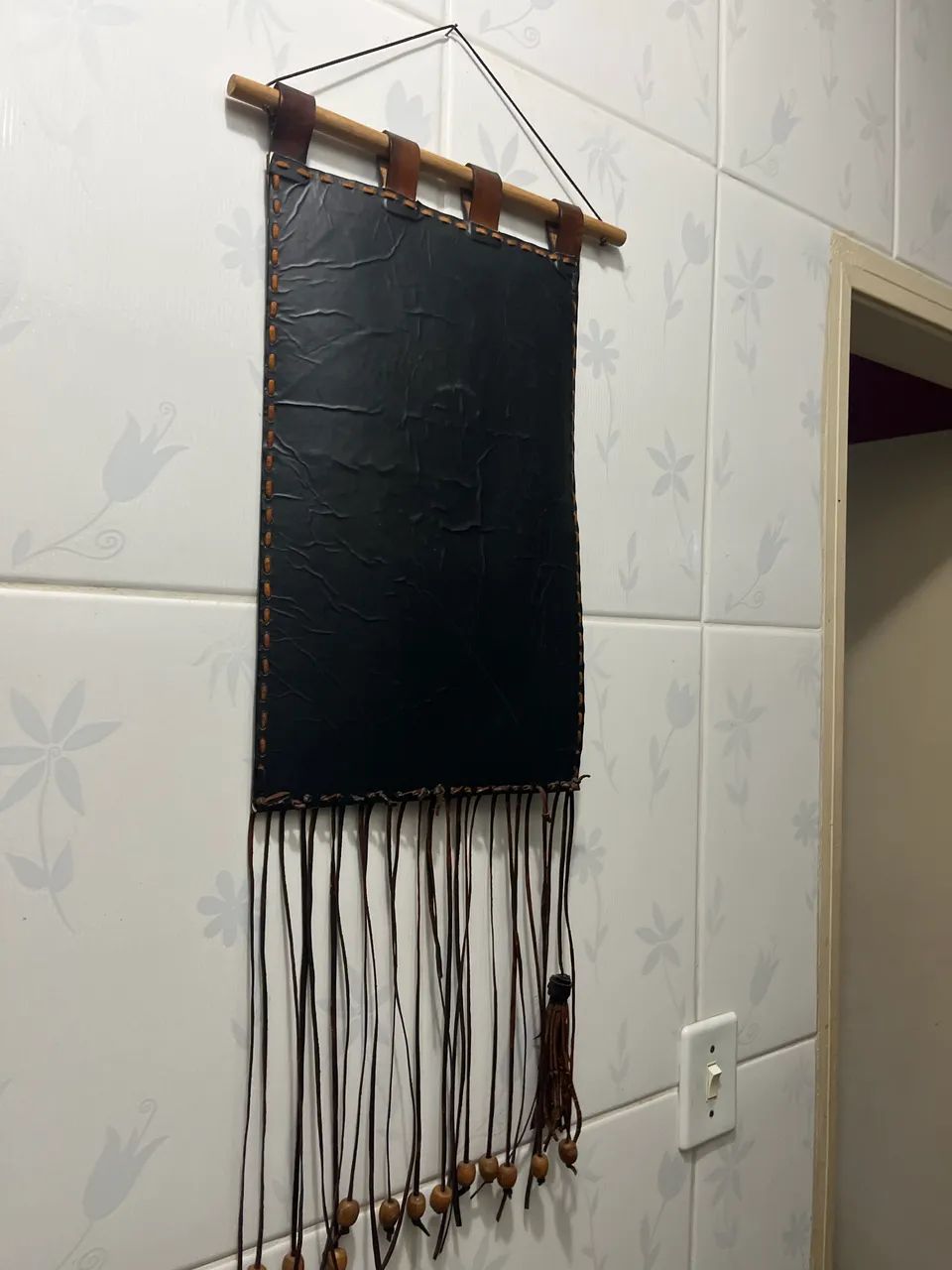 painel decorativo feito de couro, flâmula  - Foto 4