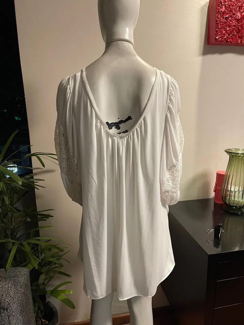 Bata Shoulder com Detalhes em Renda  - Foto 3