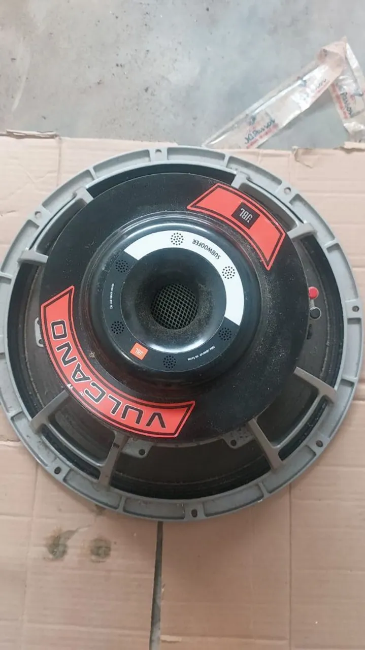 Subwoofer JBL Vulcano 18"