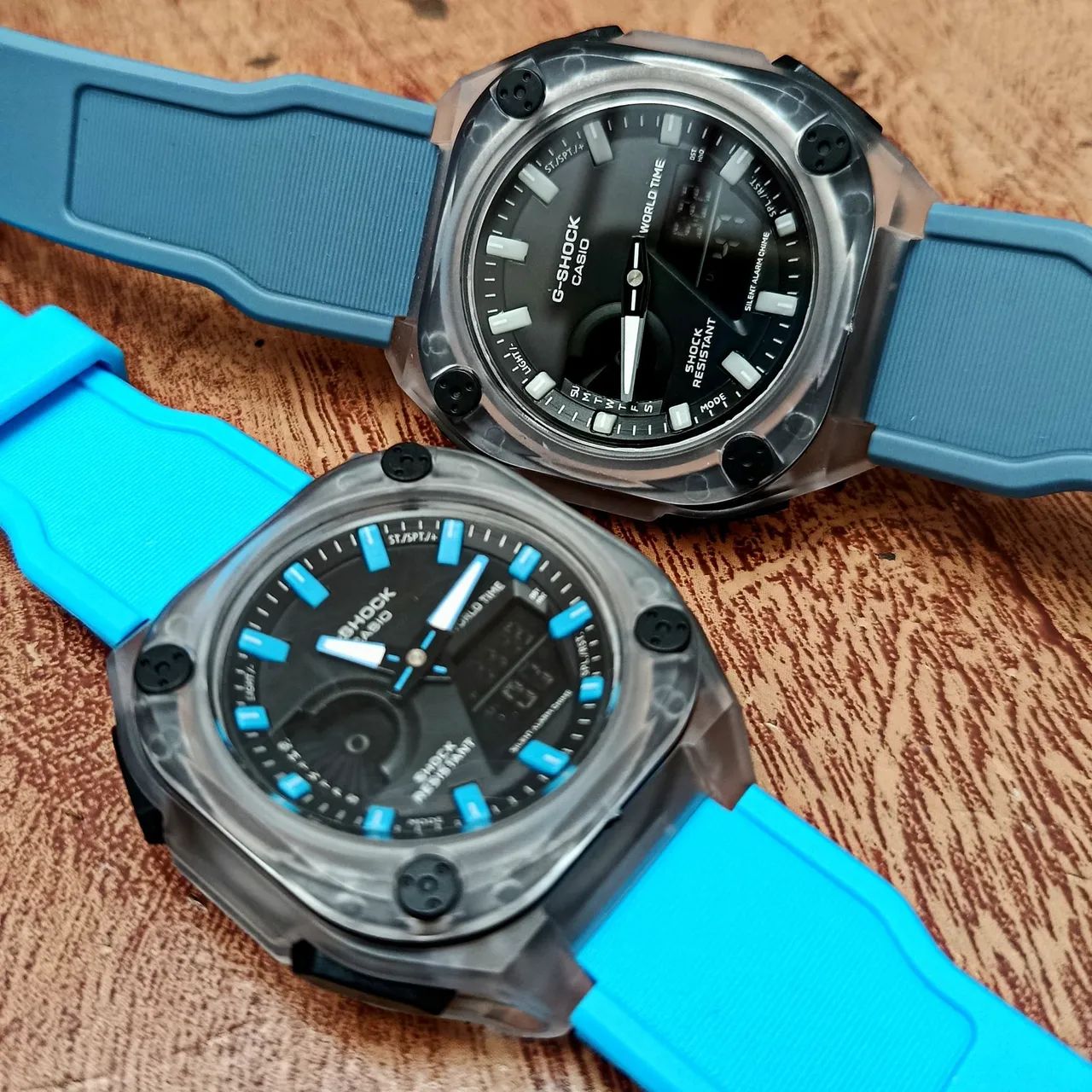 Relógio G-Shock transparente com pulseira azul - Foto 2