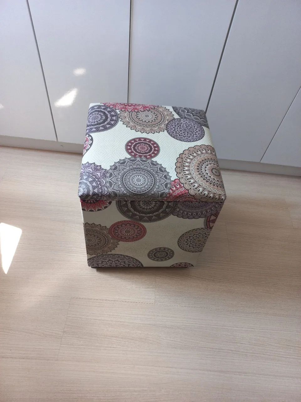 PUFF Bau mandala , 2 iguais 200 reais os dois - Foto 5