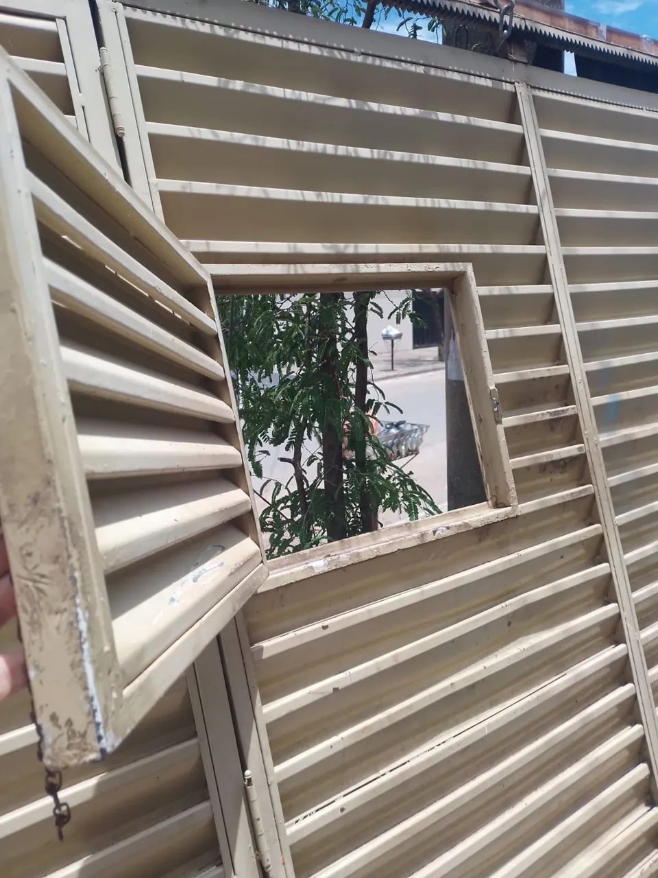 Portão semi novo  - Foto 6