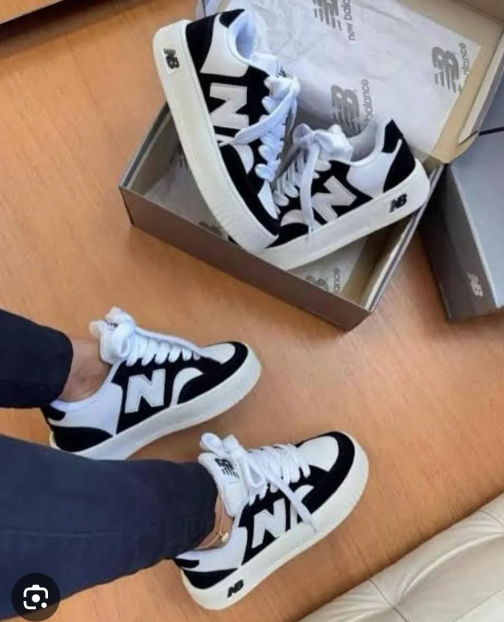 Tênis New Balance 327 Preto e Branco