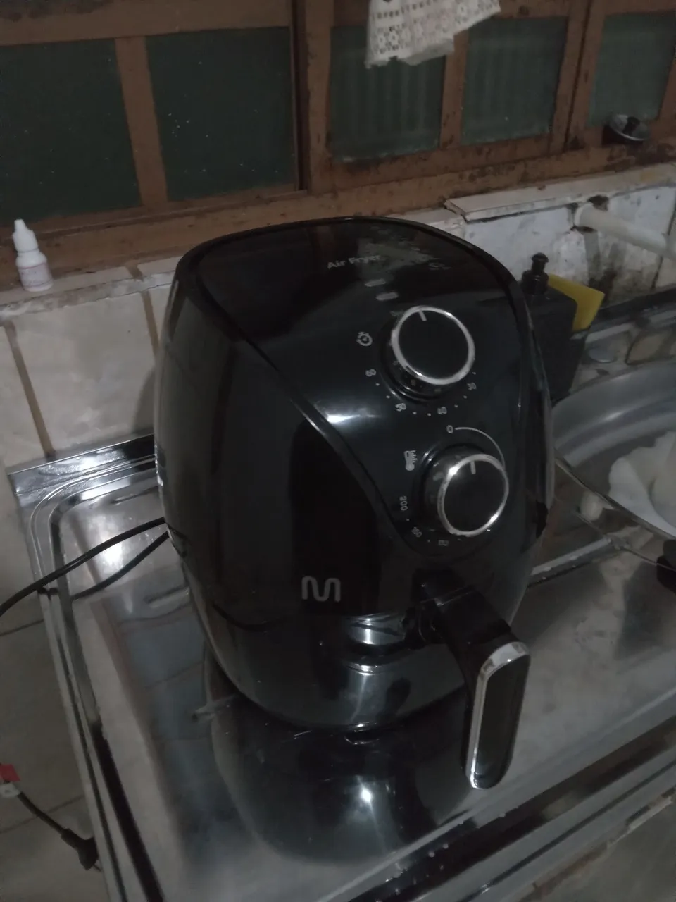 Vendo Air Fryer 4L totalmente nova na caixa