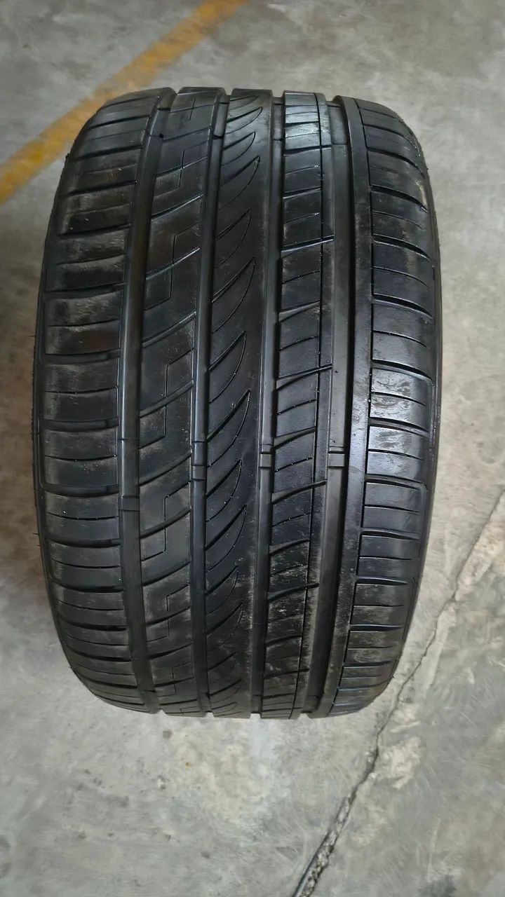 Pneu BMW NOVO usado 3 meses