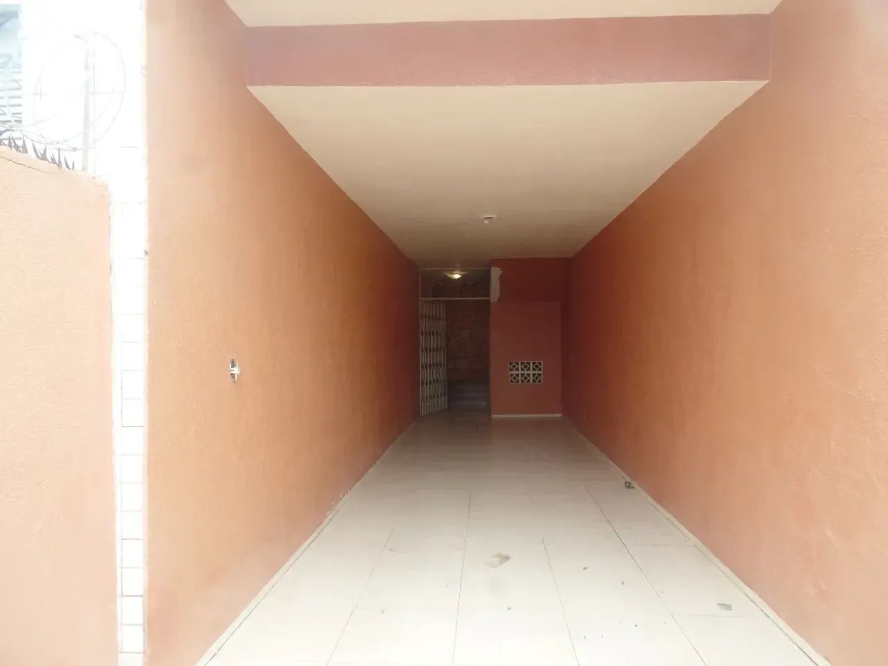 Casa Altos, 100m², 03 suítes, sala, cozinha, área de serviço, despensa, 02 vagas, financia - Foto 3