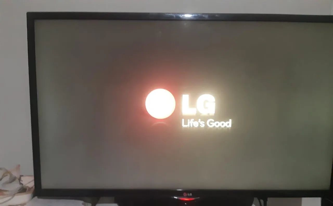 Vendo tv lg 32 polegadas smart  - Foto 2