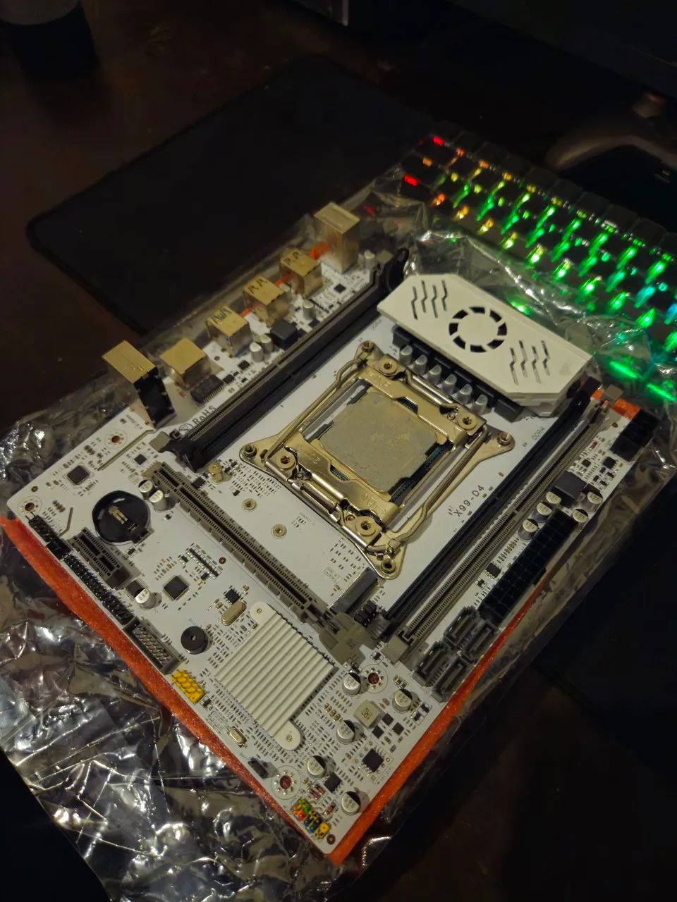 Placa-mãe X99 Qiyida D4 + Xeon 2680v4 - Foto 2
