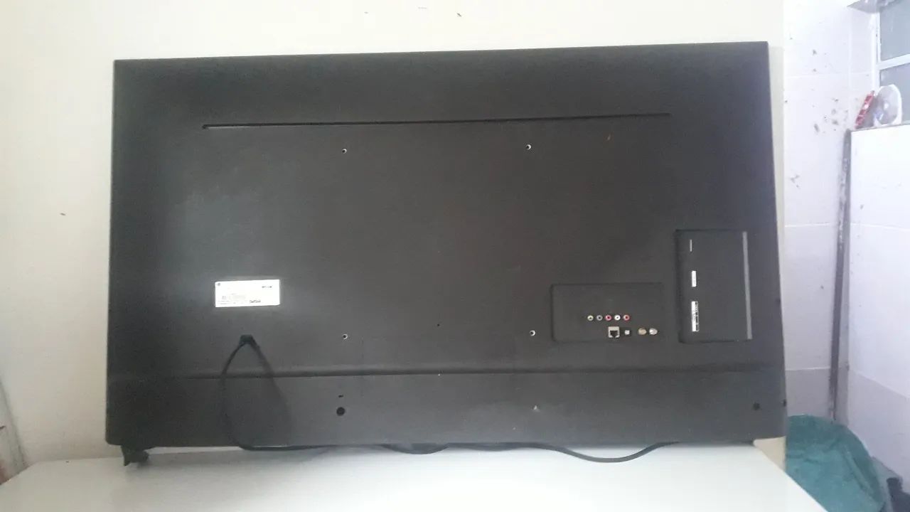 TV LG com display quebrado  - Foto 5