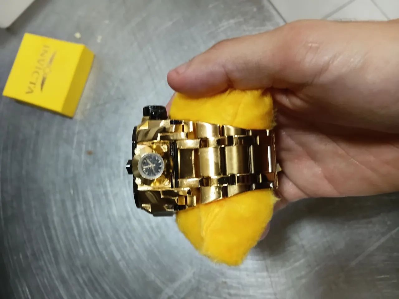 Estou vendendo este relógio novo original INVICTA  - Foto 3