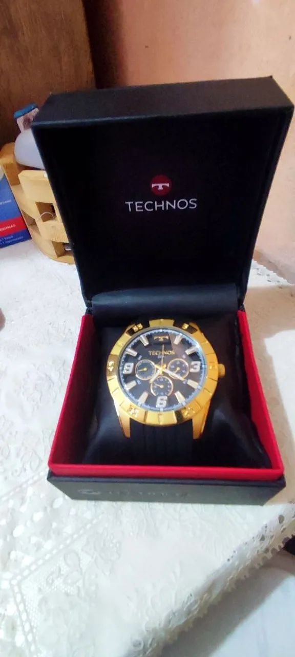 Relógio TECHNOS dourado
