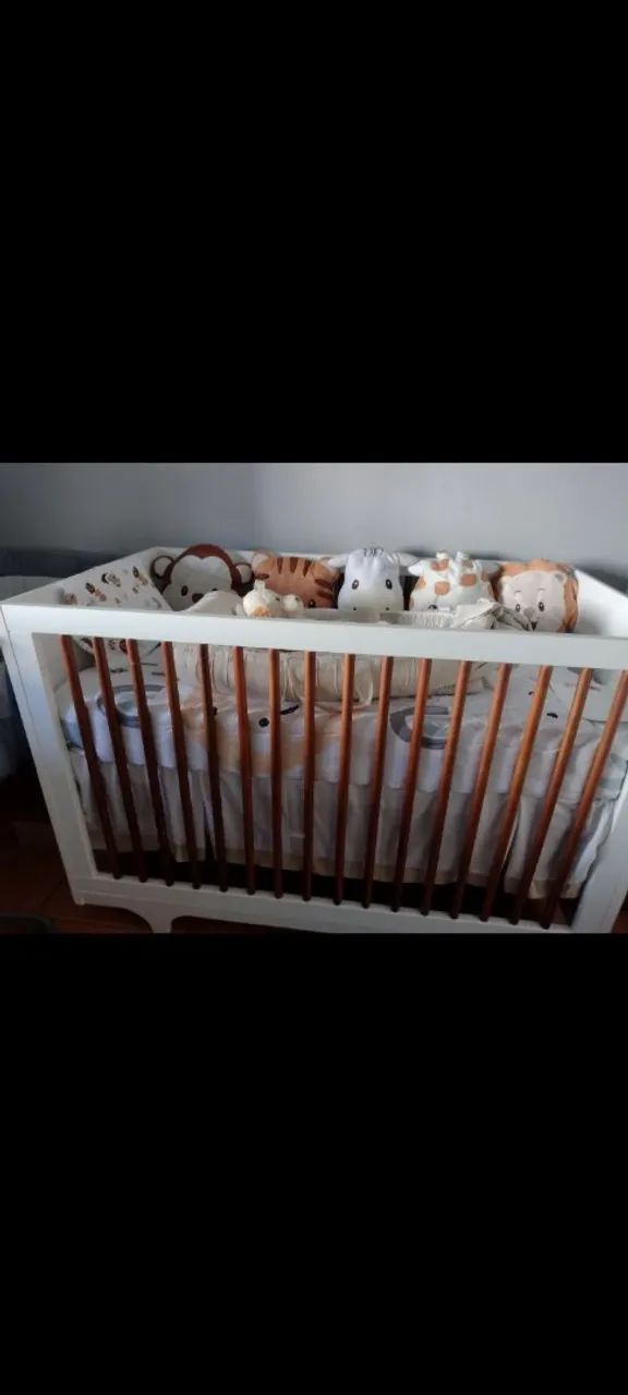 Vendo berço madeira maciça vira cama