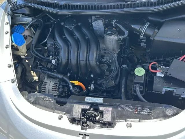 Volkswagen New Beetle 2.0 MI Mec./aut. 2008 - Foto 5
