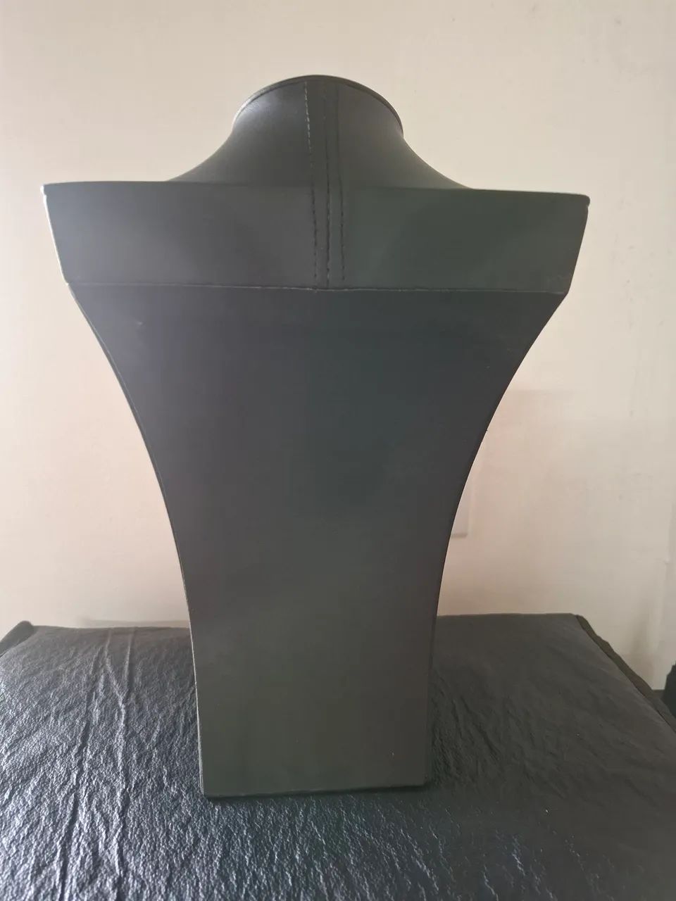 Busto Expositor - Foto 2