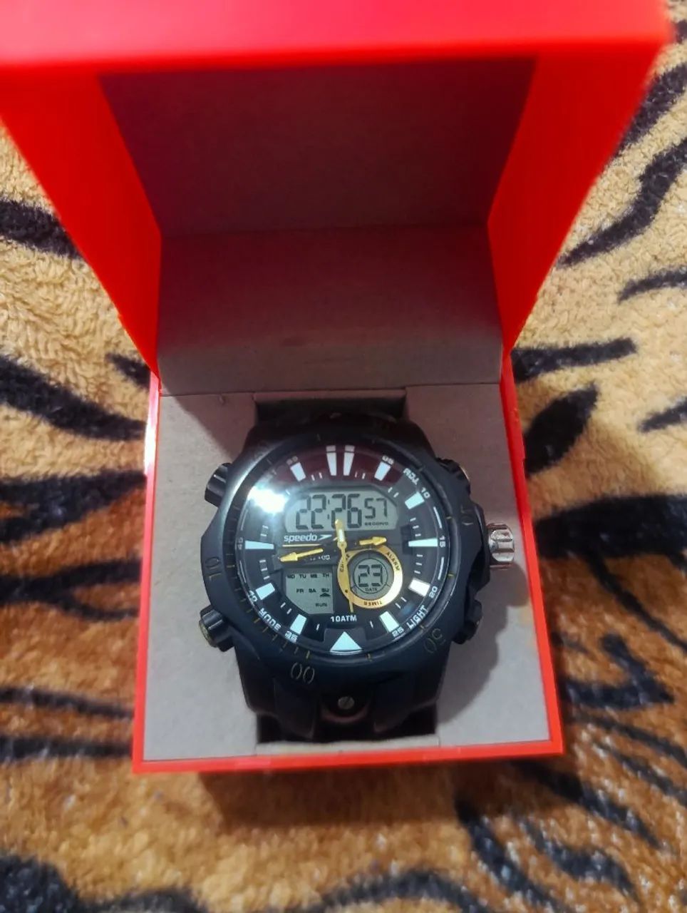 Relógio Speedo (Precisa trocar a pulseira) - Foto 4