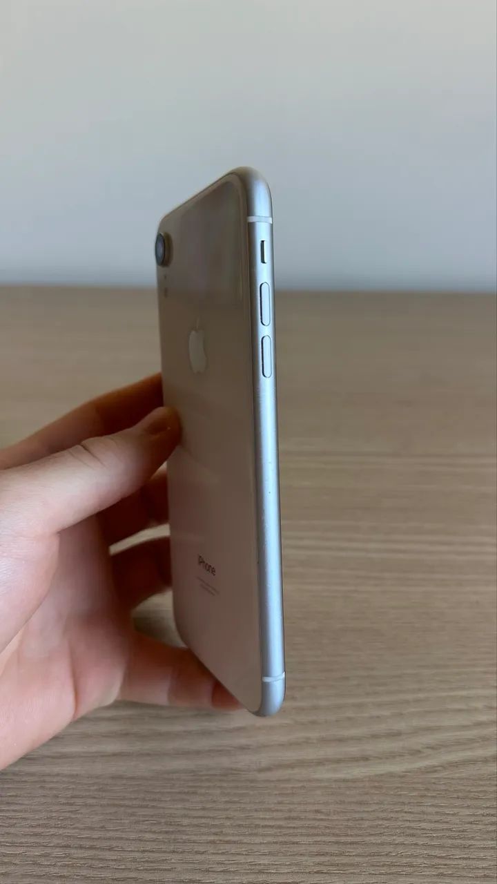 iPhone XR 64 GB branco  - Foto 5