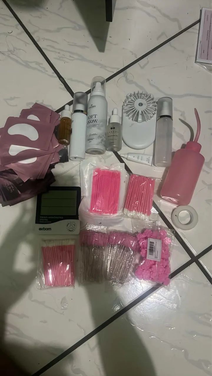 vendo produtos de fazer cilios 