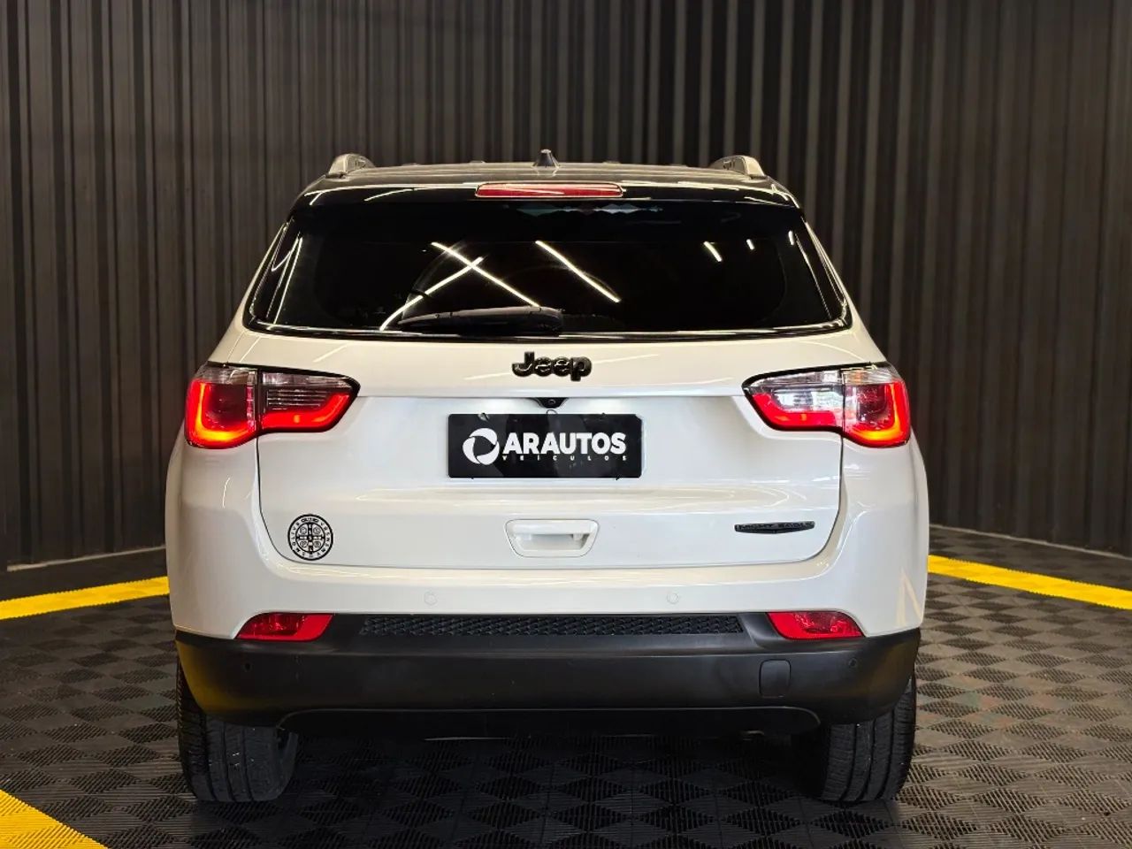 Jeep Compass Night Eagle 2.0 4X2 Flex 16V AUT 2018 - Foto 5