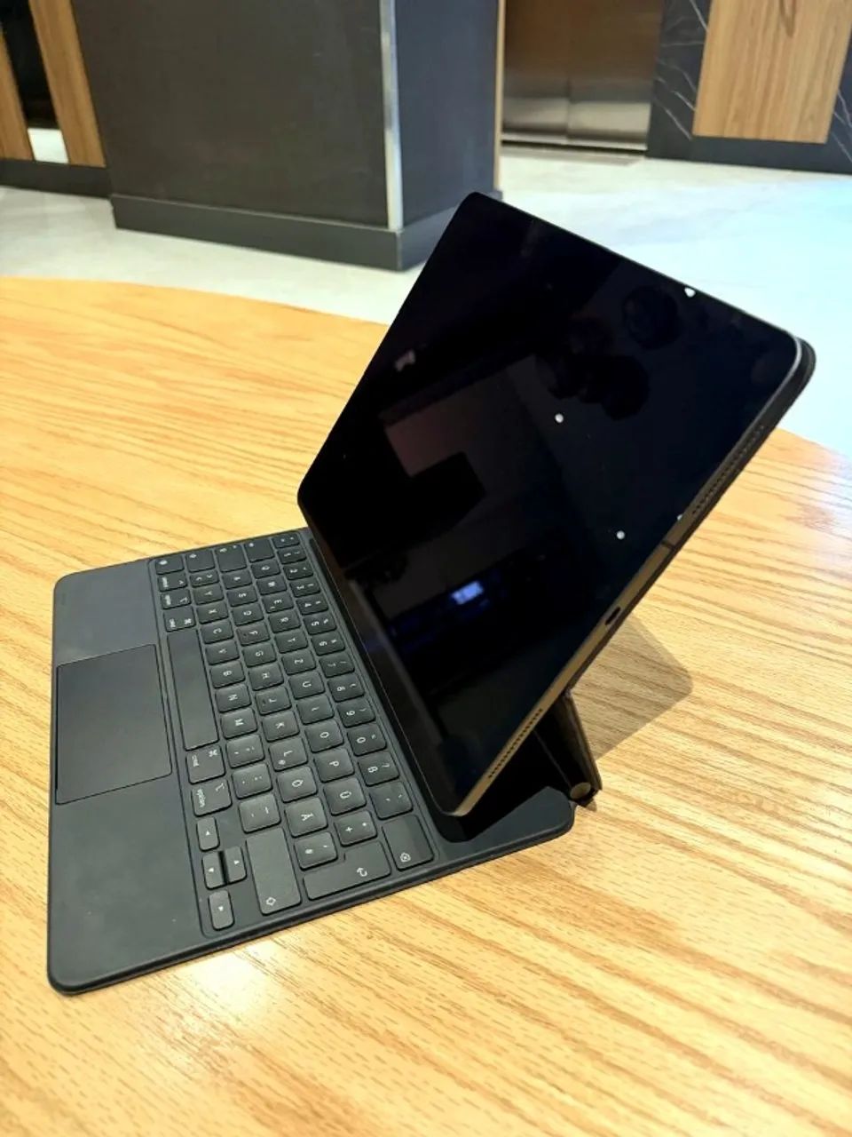 iPad Pro 12,9? 4ª Geração 256GB Wi-Fi + Cellular + Magic Keyboard Original - Foto 3