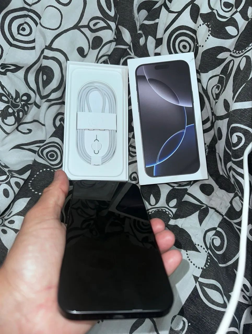 Vendo meu IPhone 16 Pro Max de 256 Zerado?Aceito oferta justa - Foto 2