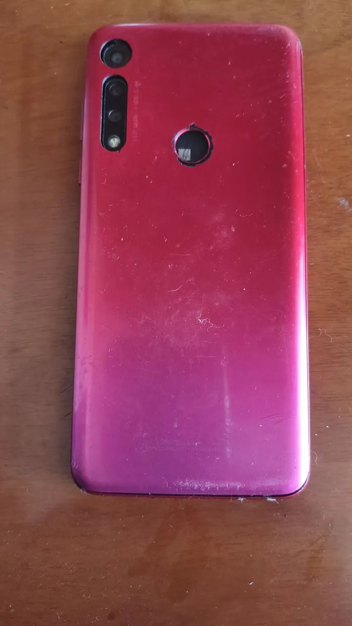 Celular Motorola One com Defeito  - Foto 5