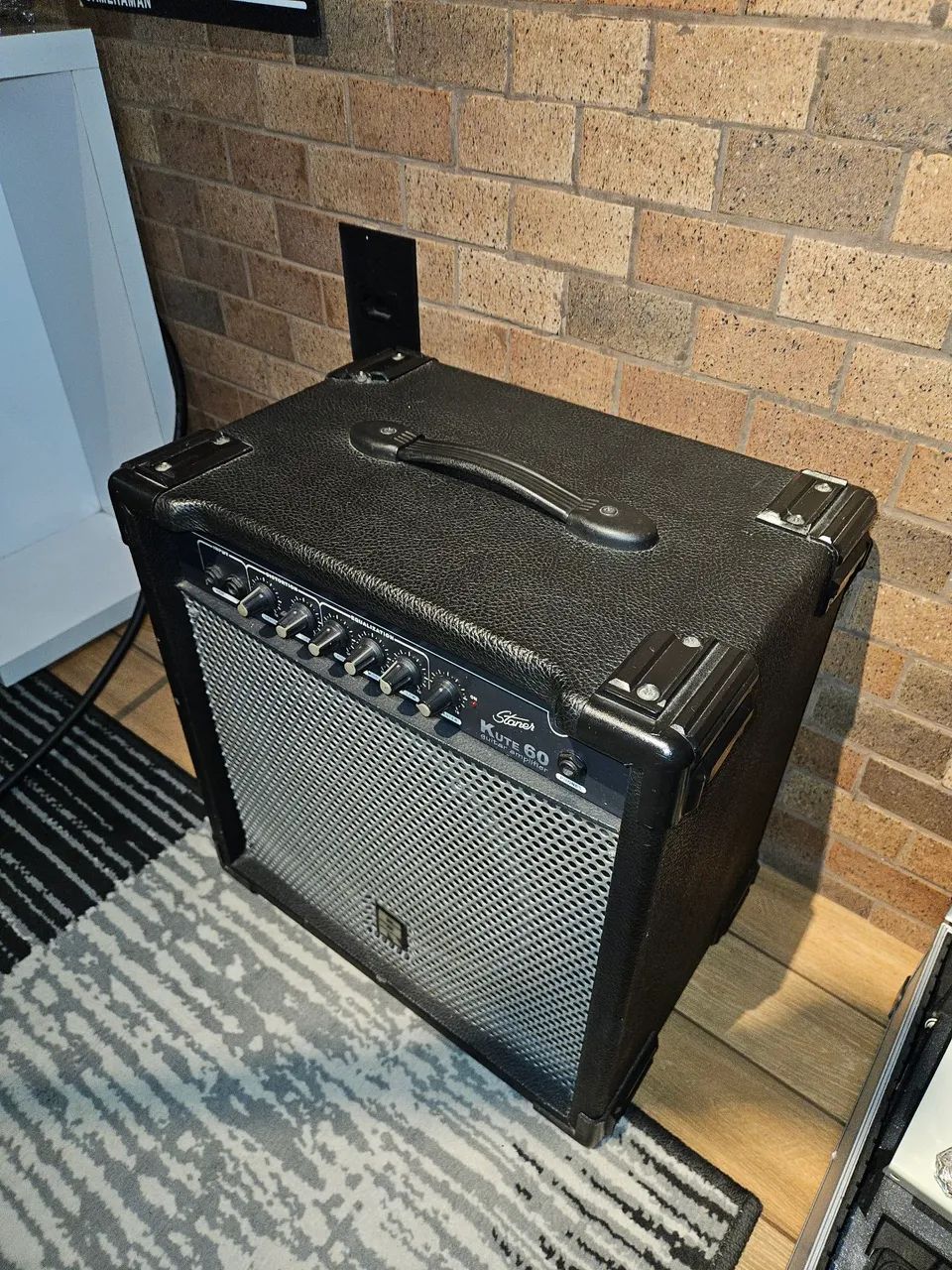 Amplificador de guitarra Staner kute 60 - Foto 2
