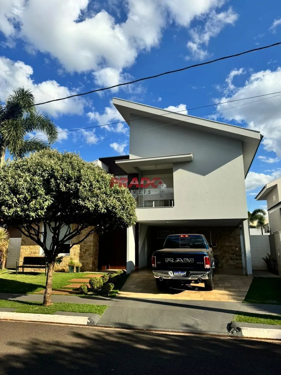 Sobrado à venda em Maringá, Parque da Gávea, com 4 quartos, com 422 m², CONDOMÍNIO VERSAIL - Foto 2