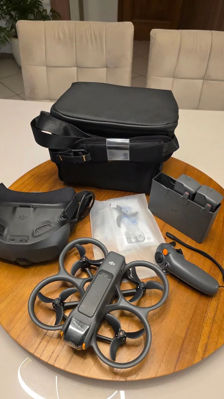 DJI Avata 2 Fly More Combo - 3 Baterias + Goggles + Motion - PRATICAMENTE ZERO - Foto 2
