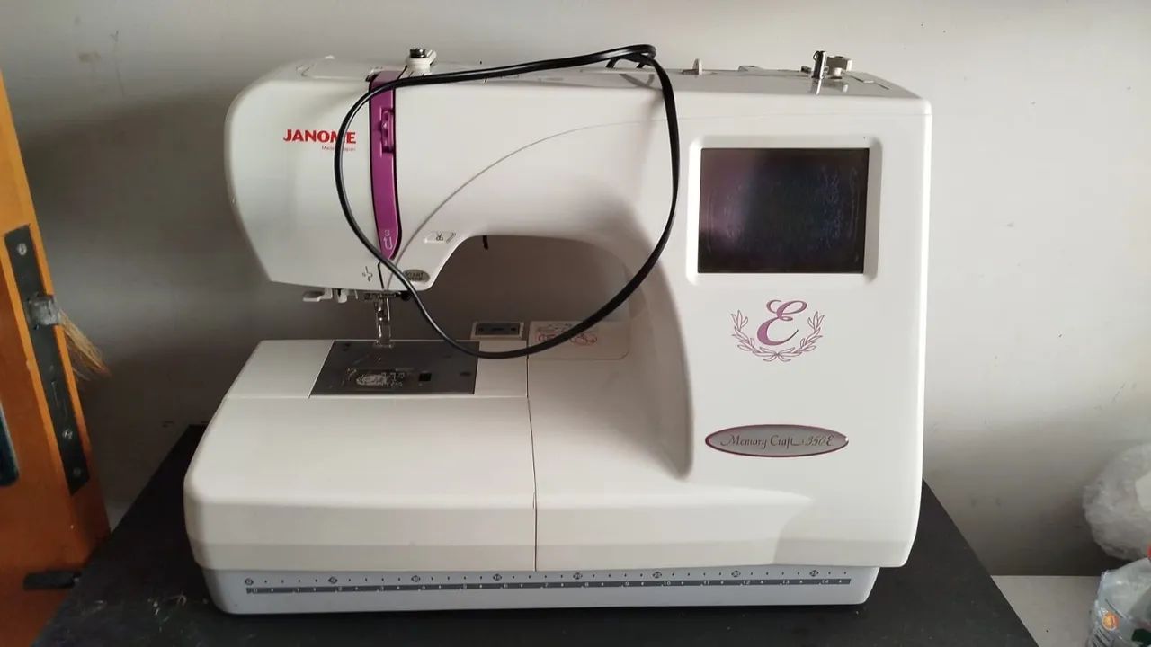 Máquina de bordar 