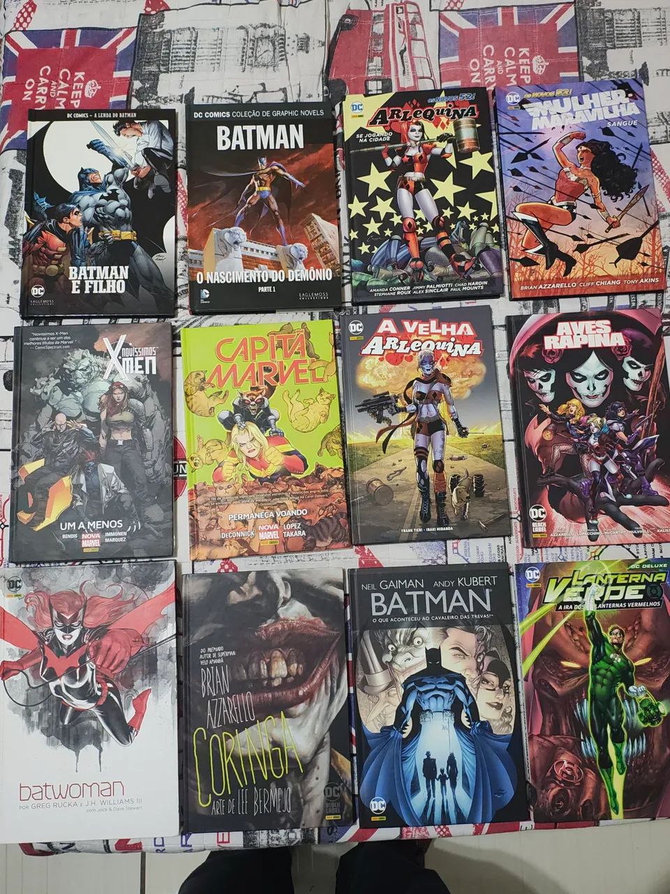 Lote com 42 HQs/Livros DC, Marvel e Outras