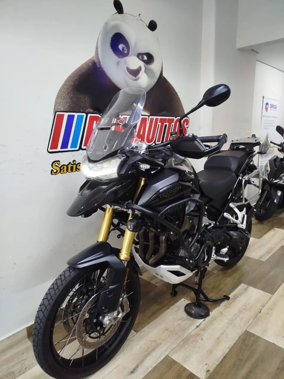 TRIUMPH TIGER 1200 BLACK EDITION