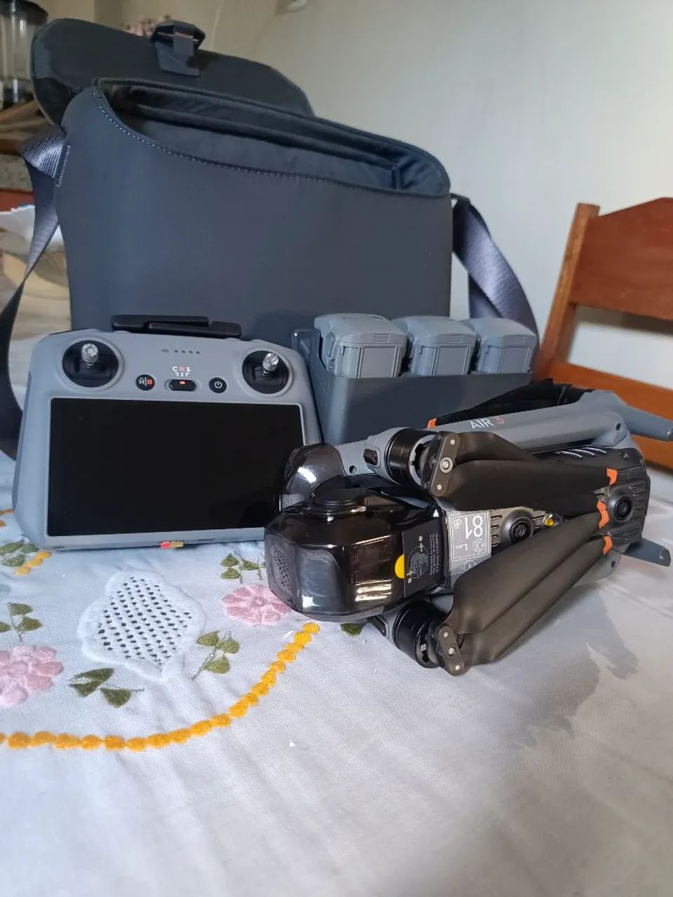 Drone Dji Mavic Air 3 Flymore Ac Cartão  - Foto 2