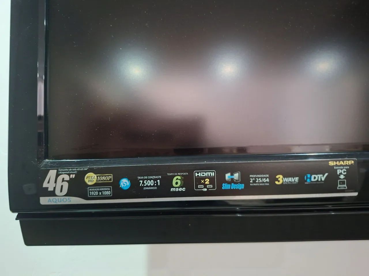 Tv Sharp 46' em bom estado.  Funcionando perfeitamente! - Foto 2