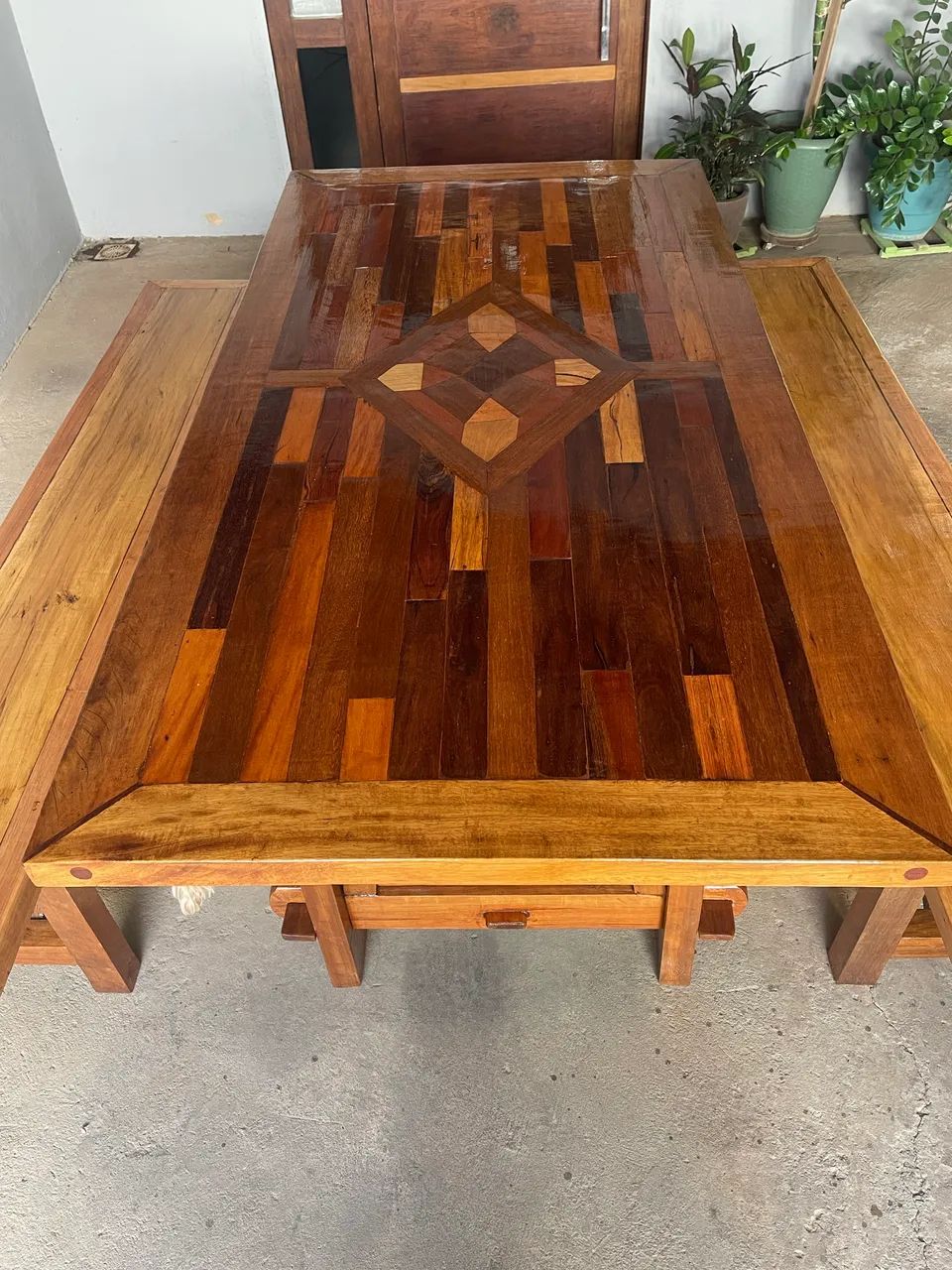 Mesa em madeira 