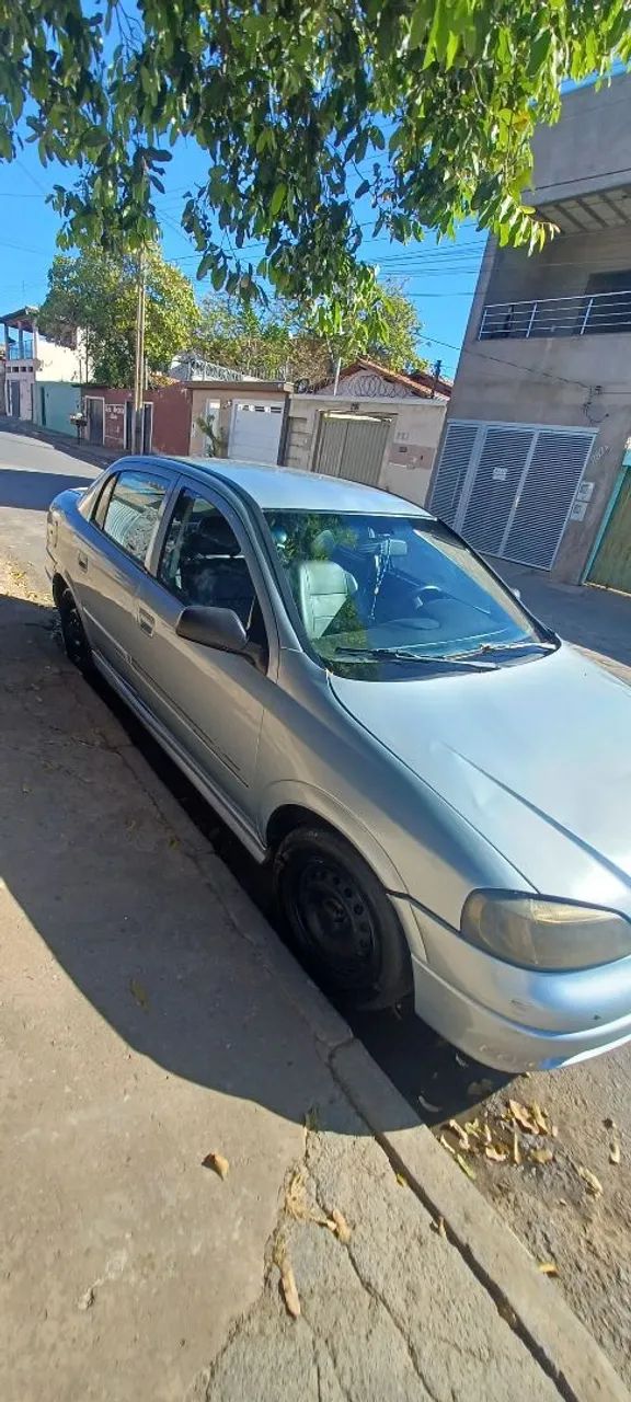 Chevrolet Astra Astra GL Milenium 1.8 MPFI 4p 2000