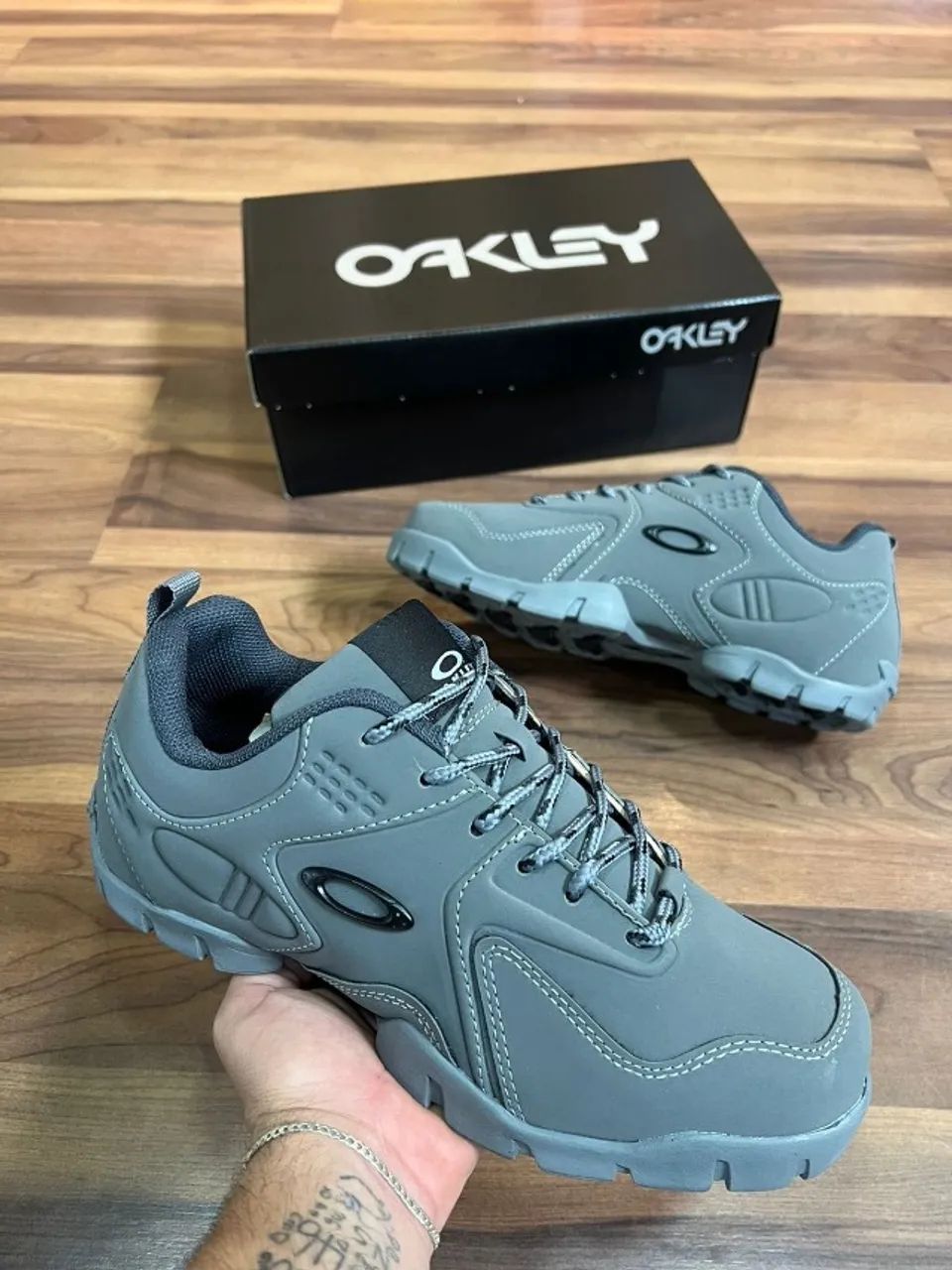 Tênis Oakley Stratus Couro Cor: Branco/Bege Premium Masculino Disponível 38 ao 43 (Foto Re - Foto 2