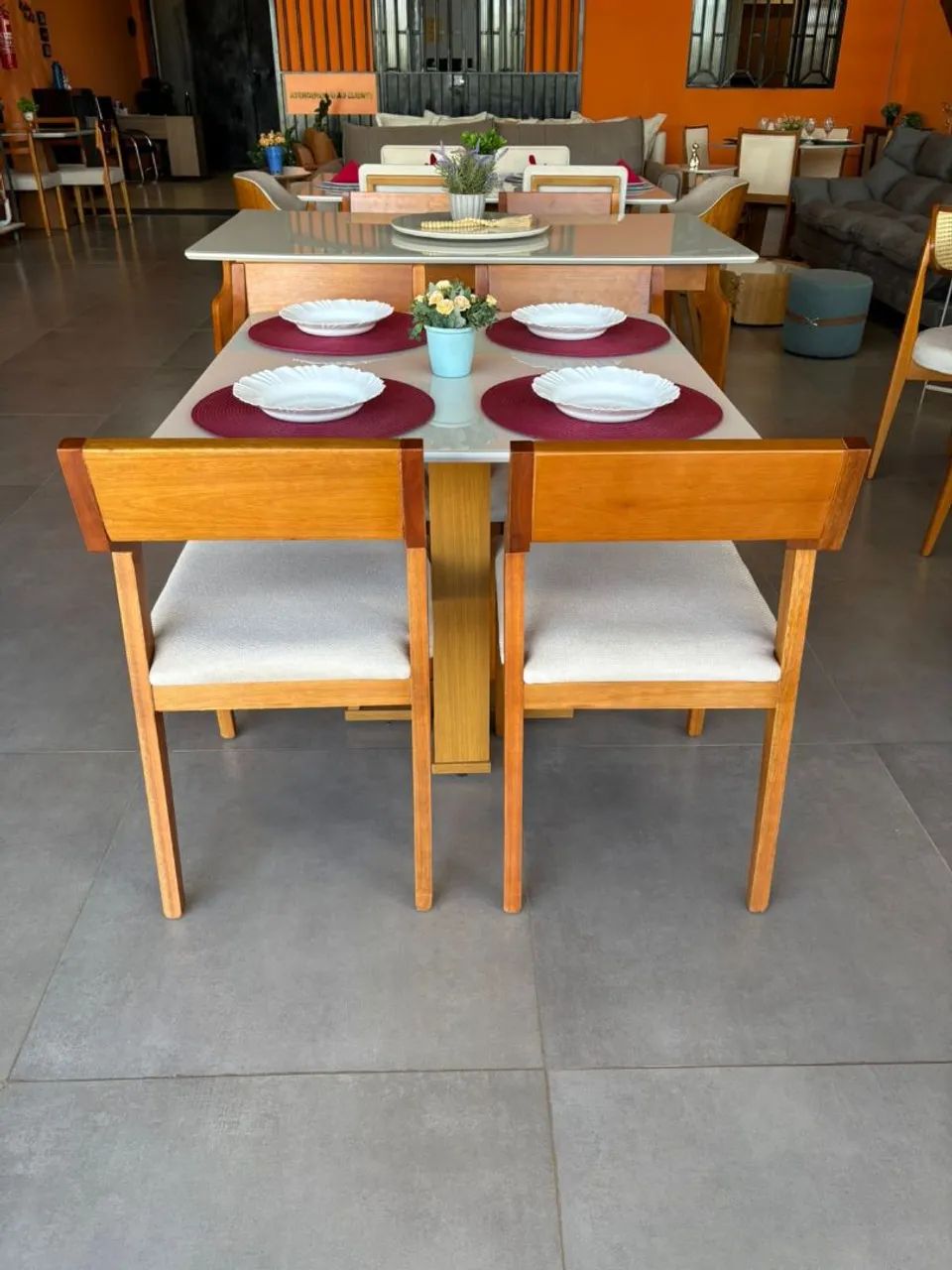 Mesa de Jantar 90×90 com 4 cadeiras nova a pronta entrega  - Foto 2