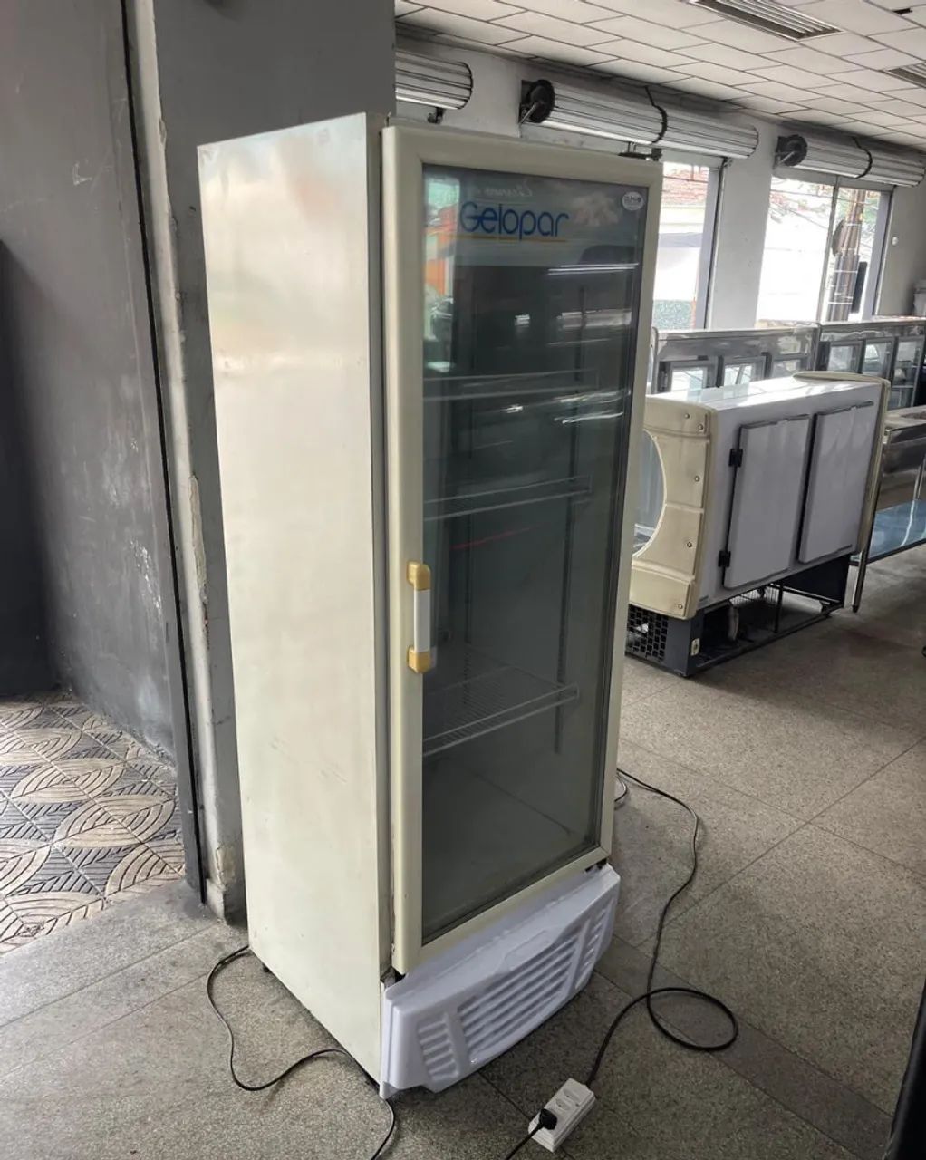 Geladeira Expositora