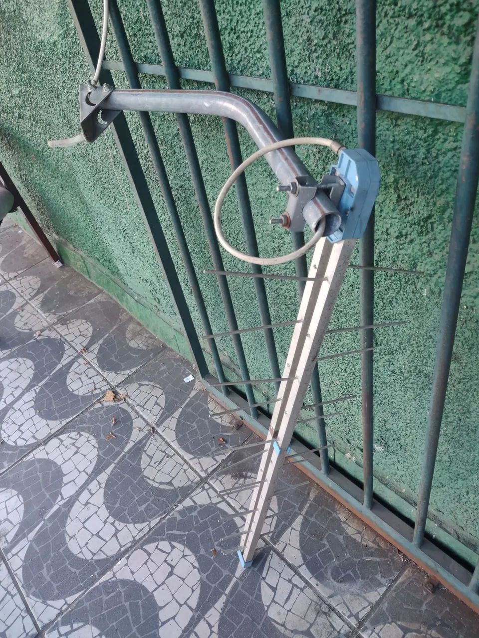 Vendo Antena Escama de Peixe