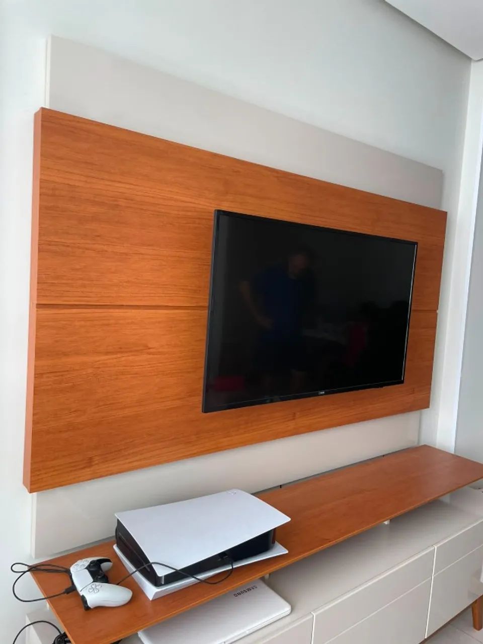 Painel e rack em excelente estado - Foto 2