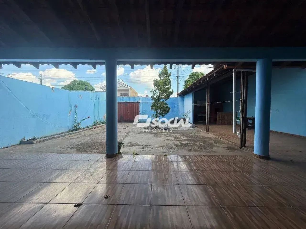 Excelente casa com 04 quartos sendo 1 suite á 200m da Av Jatuarana - Foto 5