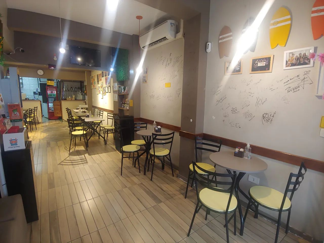Excelente sobrado com ponto comercial localizado na melhor rua da Liberdade - Foto 3