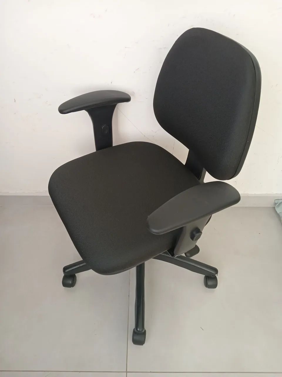 Cadeira giratória flexform NR17 